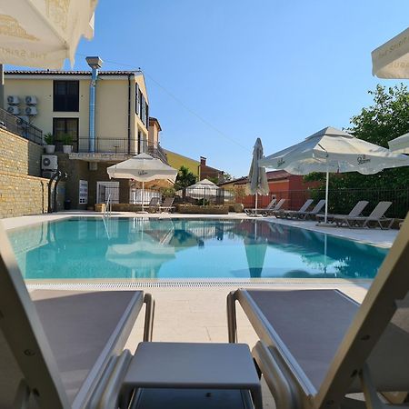 Hotel Stara šola - Oleander Resort Korte Exteriör bild